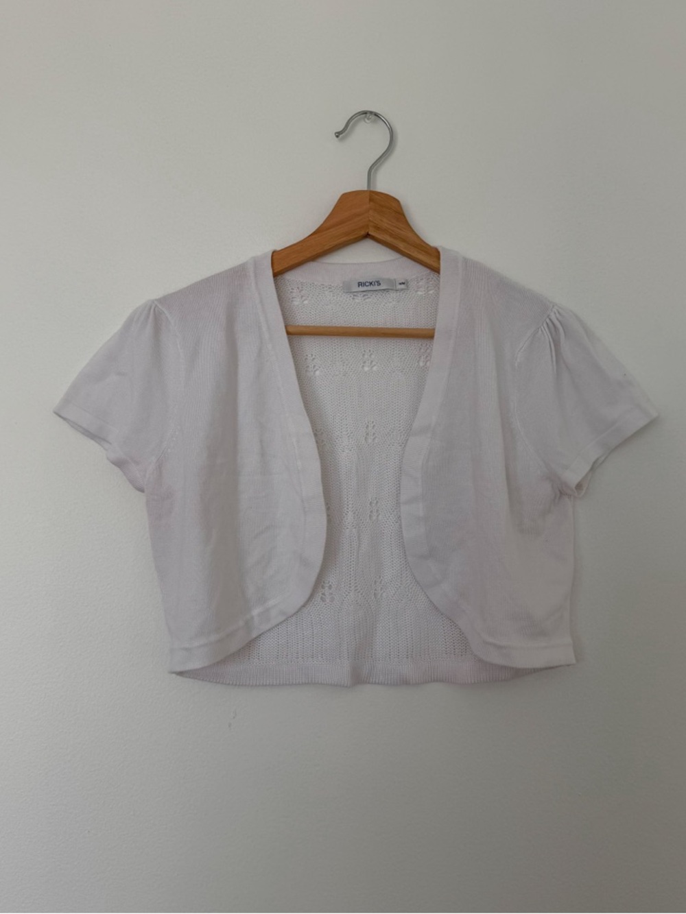 Lightweight White Short-Sleeve Shrug Bolero Sweater